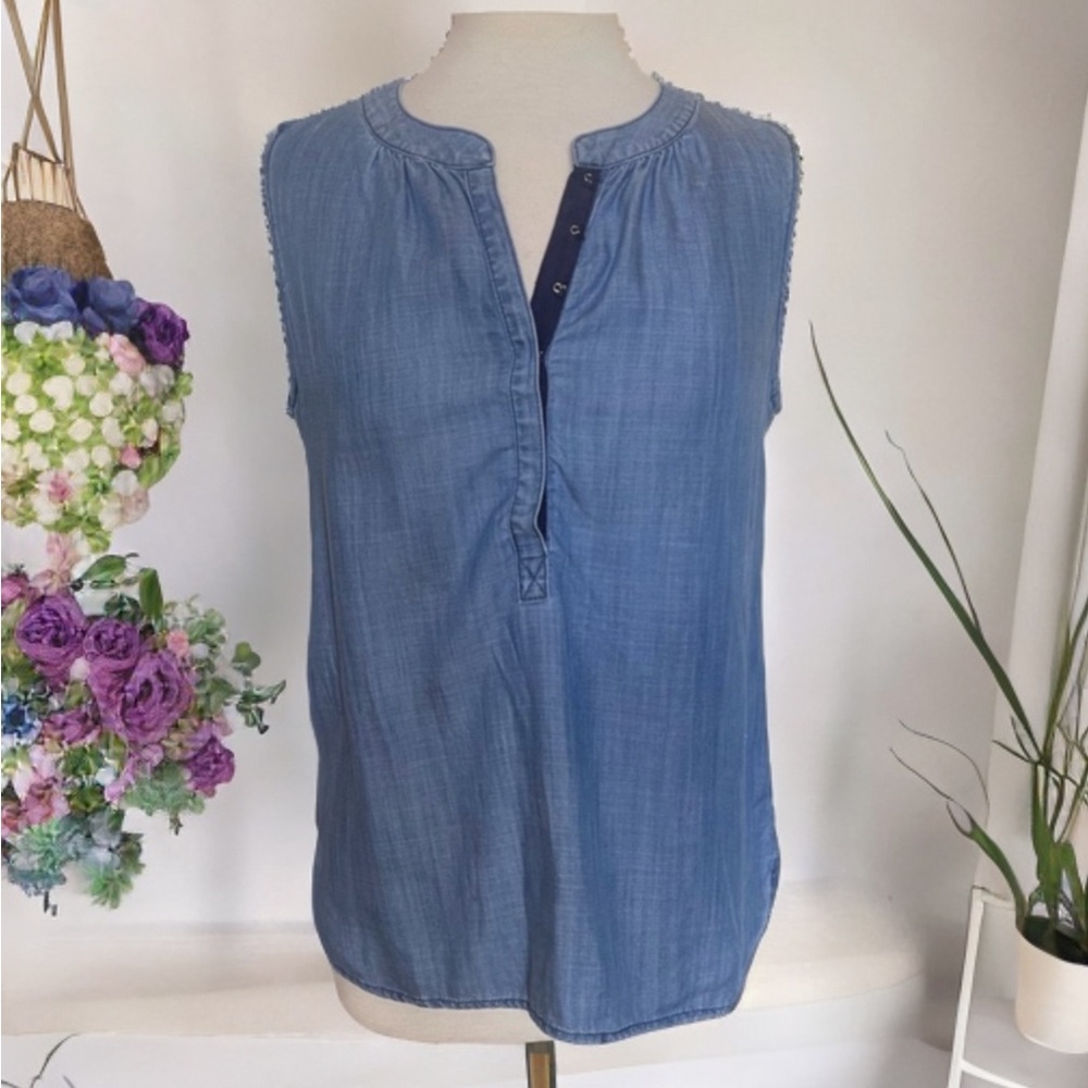 Banana Republic Denim sleeveless top